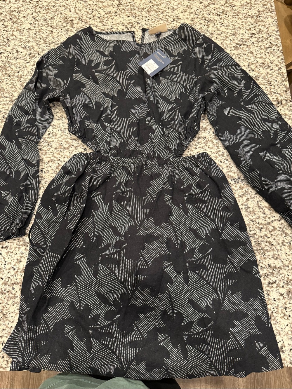 Black & White Floral Long-Sleeve Dress